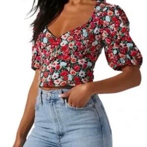 Astr floral top NWT, sz small